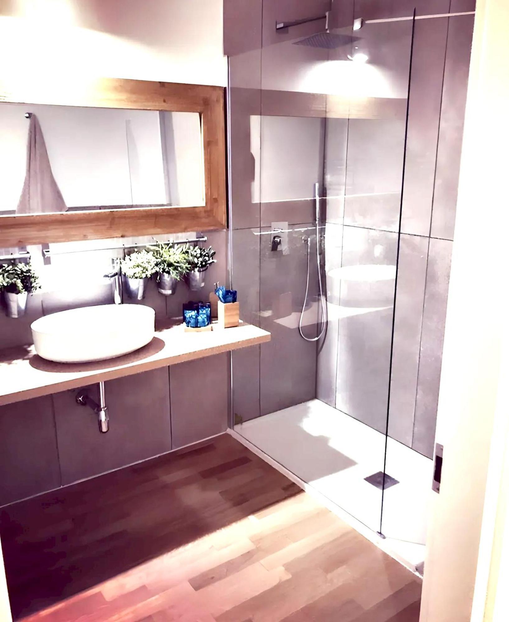 Spacious In With Sea And Views *