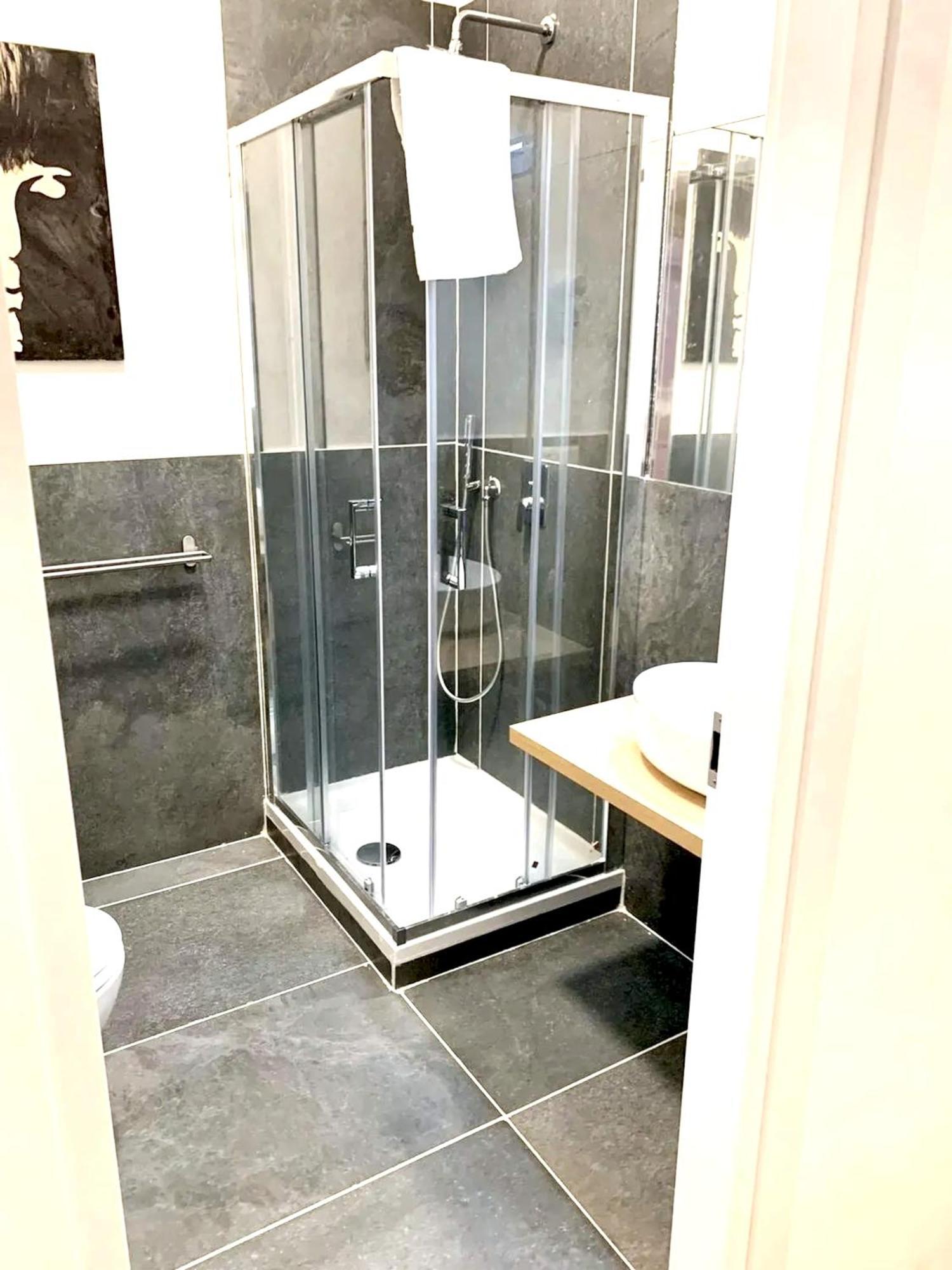 Spacious In With Sea And Views Appartement *