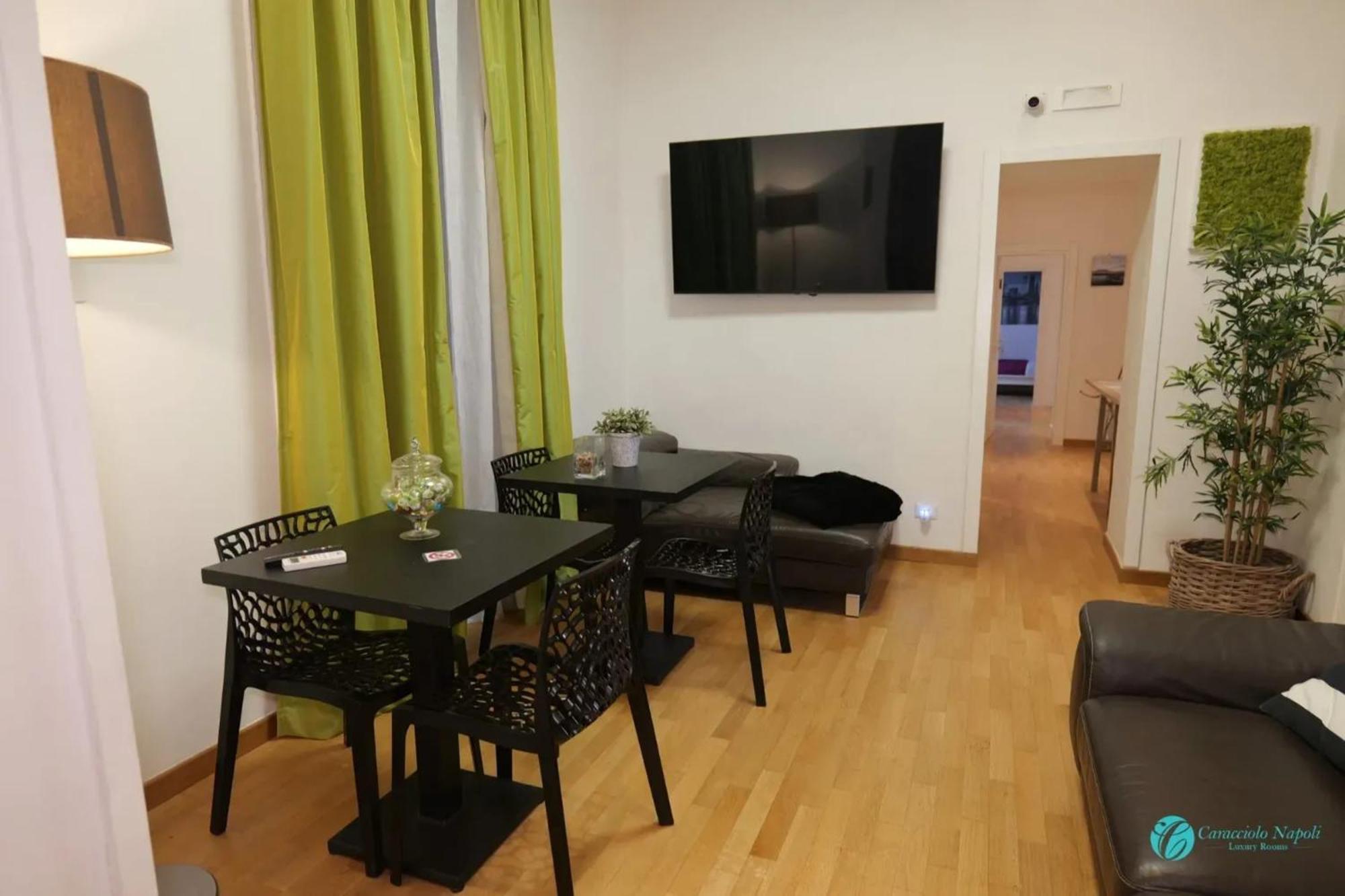 Spacious In With Sea And Views
