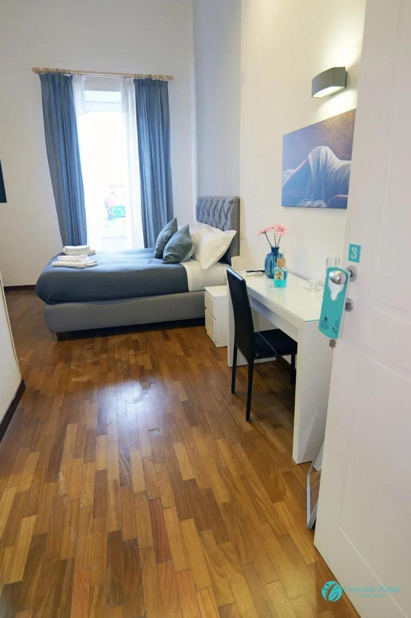 Spacious In With Sea And Views * Napels